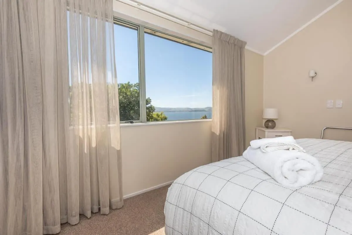Kawaha Point Gem Villa Rotorua Holiday home